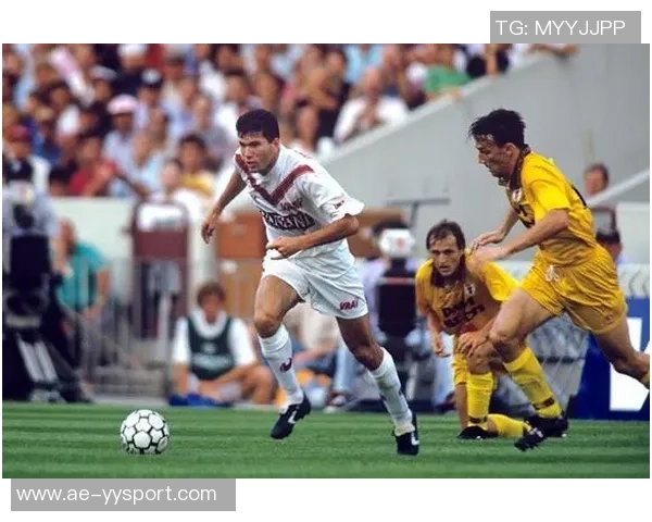 维埃里赞迪马尔科传中技艺独特让人怀念踢球时光全欧洲无出其右