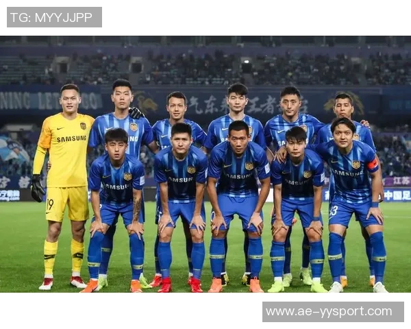 科林斯分享球队化学反应心得强调新球队需共同努力成为优秀队友