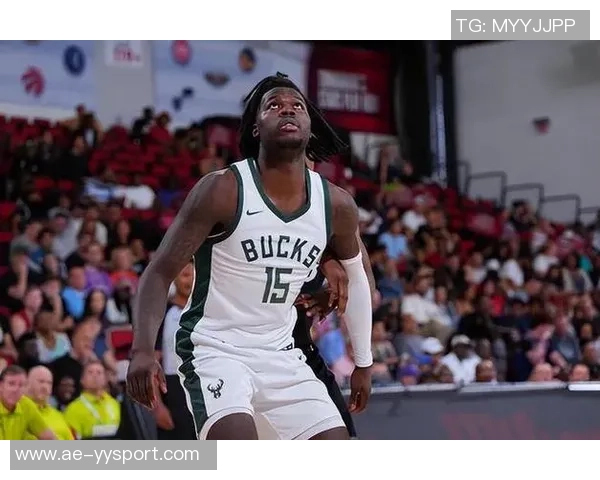 雄鹿裁掉利文斯顿腾出名额科菲即将签约正式合同 雄鹿裁掉利文斯顿腾出名额科菲即将签约正式合同