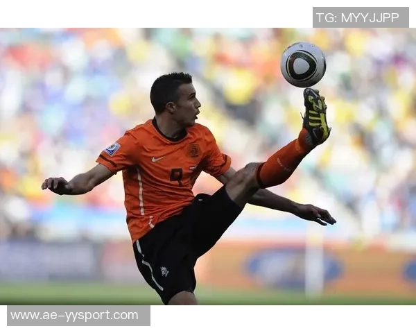 西蒙尼盛赞汉茨科多面手小蜘蛛被誉为世界顶级前锋之一 西蒙尼盛赞汉茨科多面手小蜘蛛被誉为世界顶级前锋之一