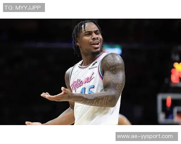 米切尔复出表现抢眼全场砍下30分7板8助可惜球队未能获胜